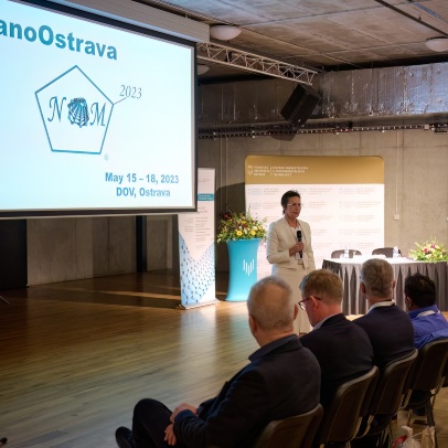  NanoOstrava 2023 - zahajovací ceremoniál s úvodním slovem paní ředitelky CNT prof. Plaché